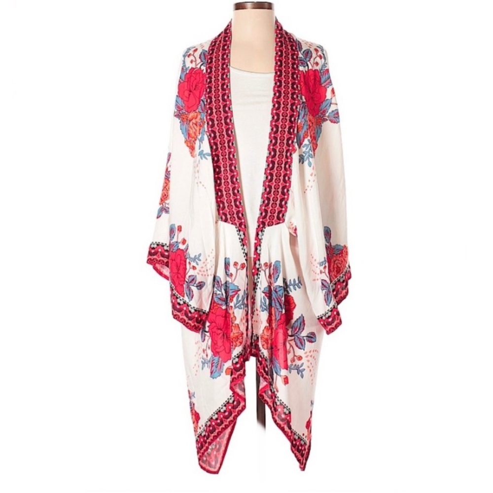 Red Floral Kimono - Picture 6 of 11